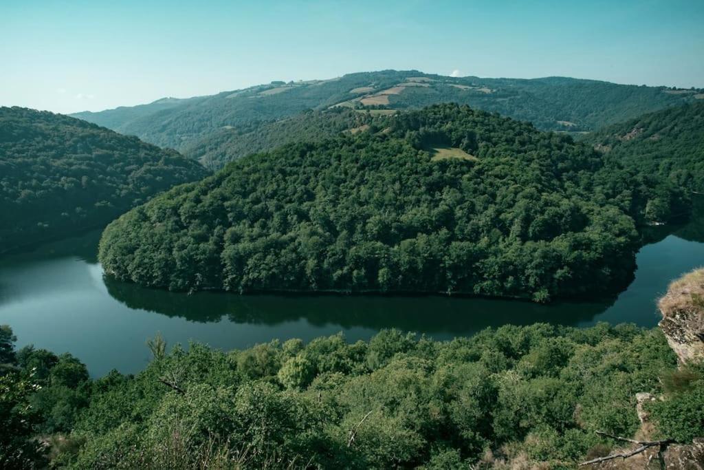 Lake House I // Alauzet Ecolodge + Nature Spa Castelnau-de-Mandailles Exterior photo
